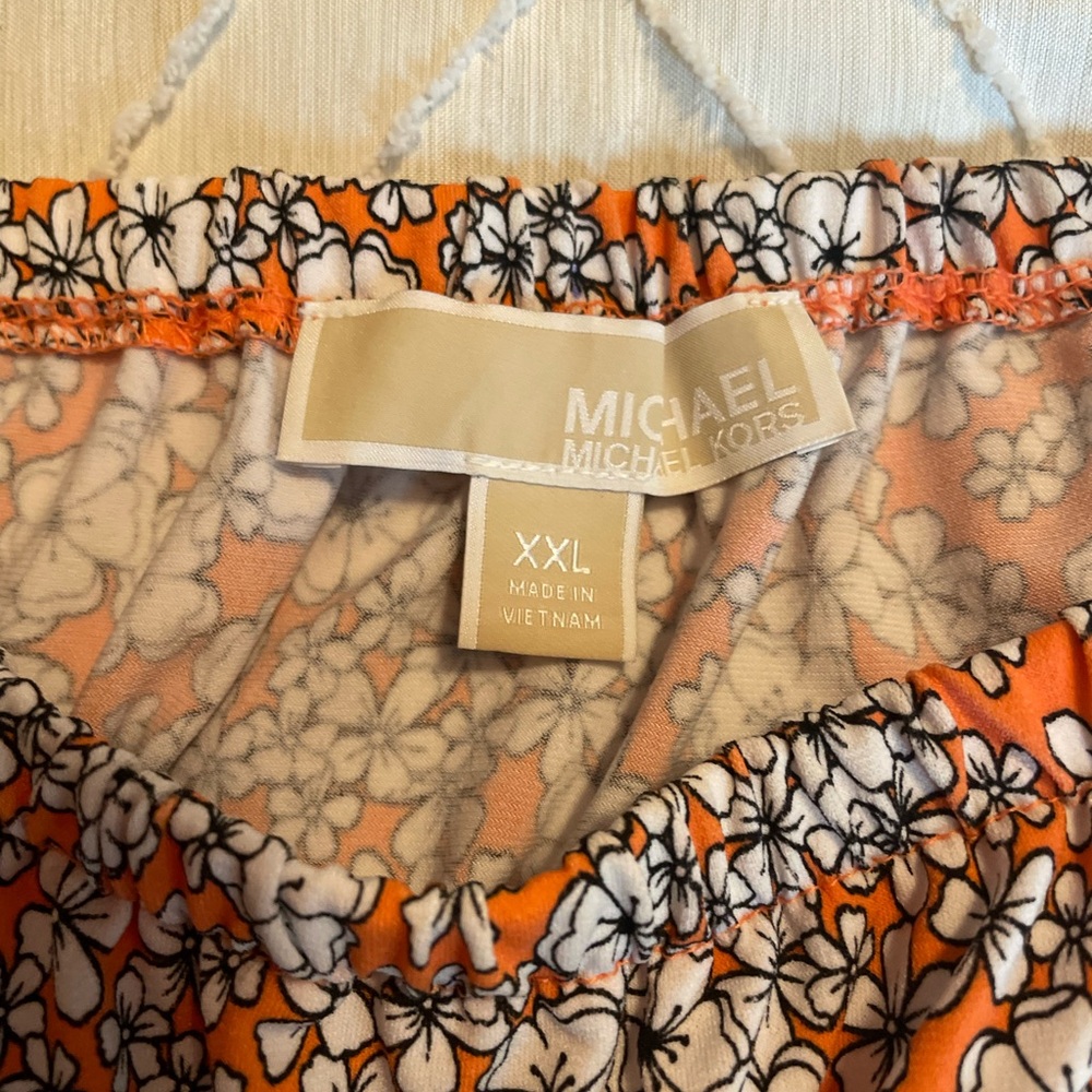 EUC worn 2x. Perfect for summer !